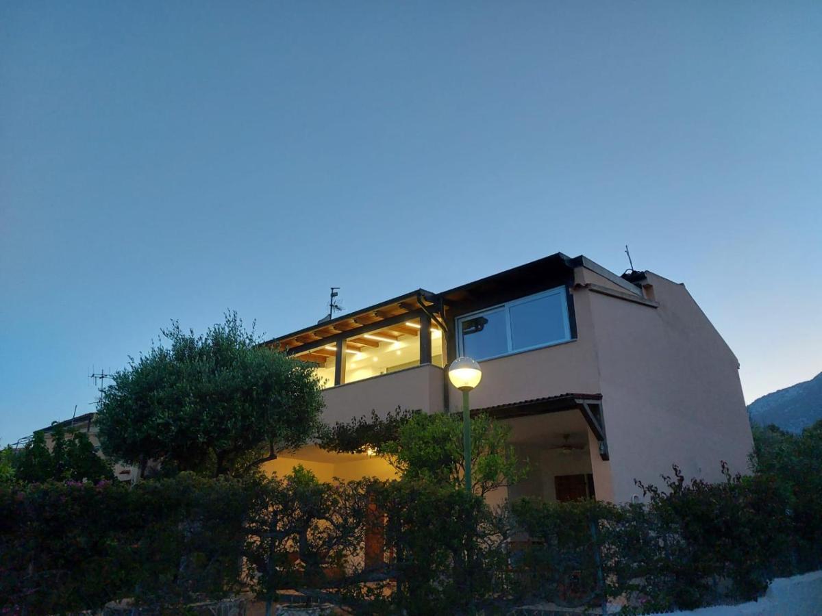 Mama House Con Vista Mare Apartment Cala Gonone Luaran gambar