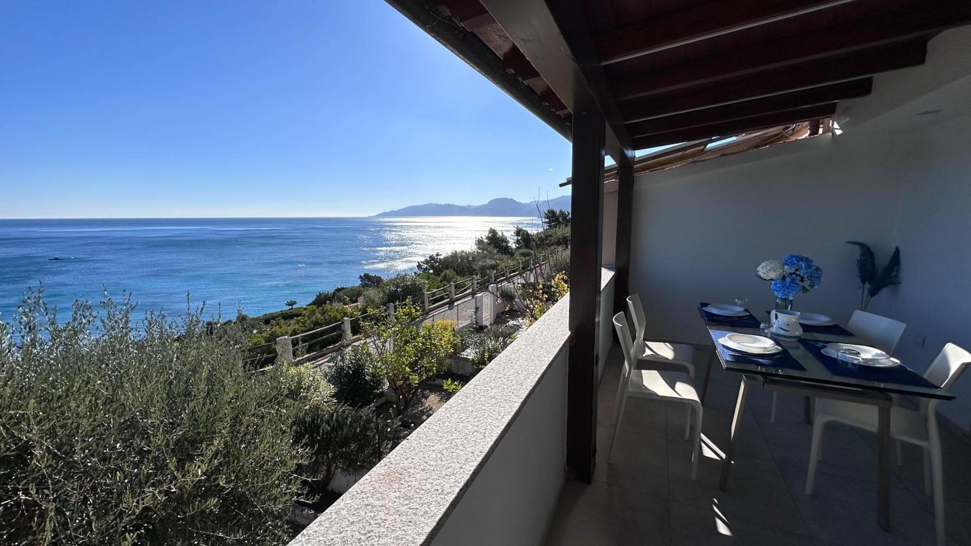 Mama House Con Vista Mare Apartment Cala Gonone Luaran gambar