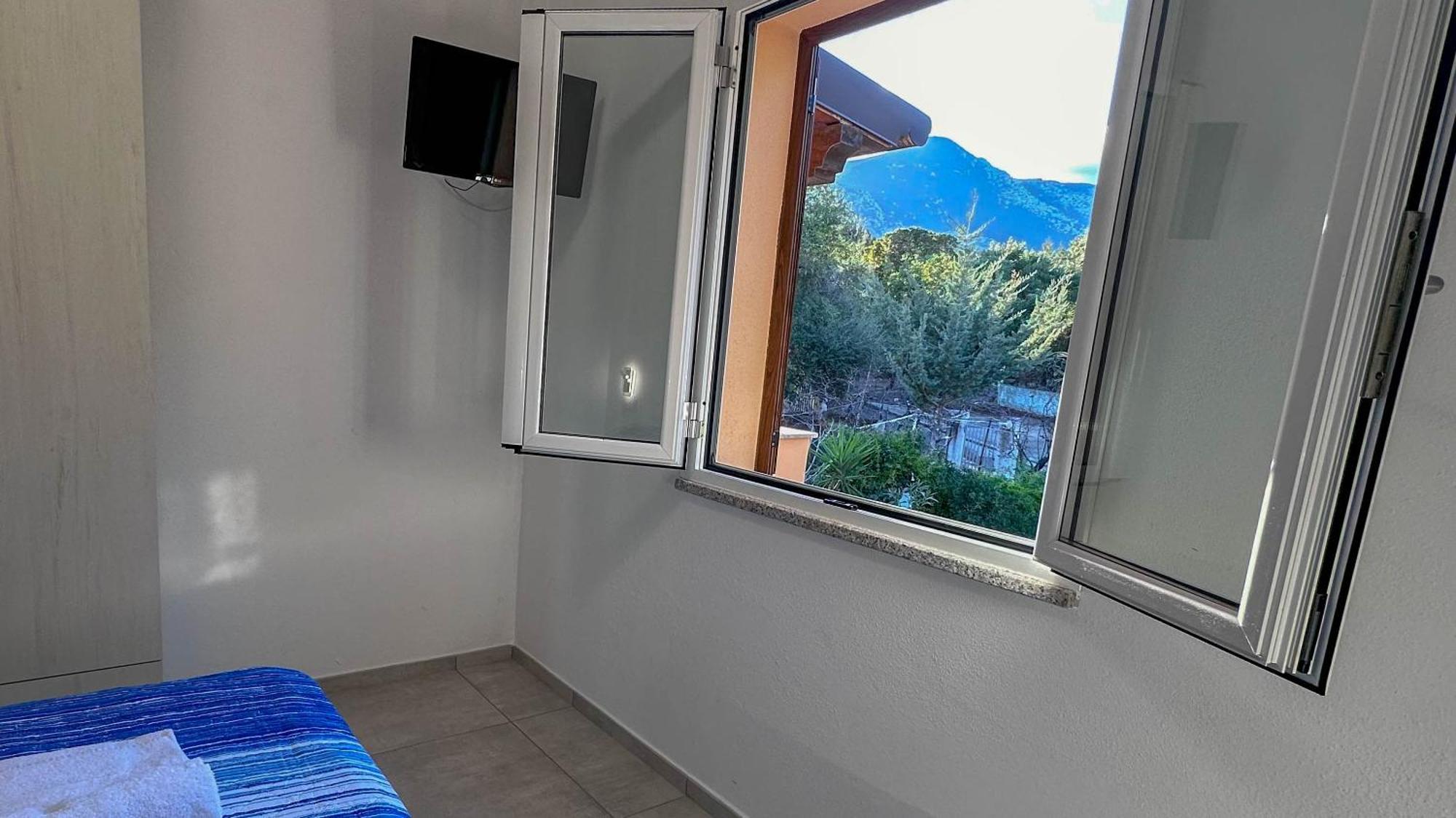 Mama House Con Vista Mare Apartment Cala Gonone Luaran gambar
